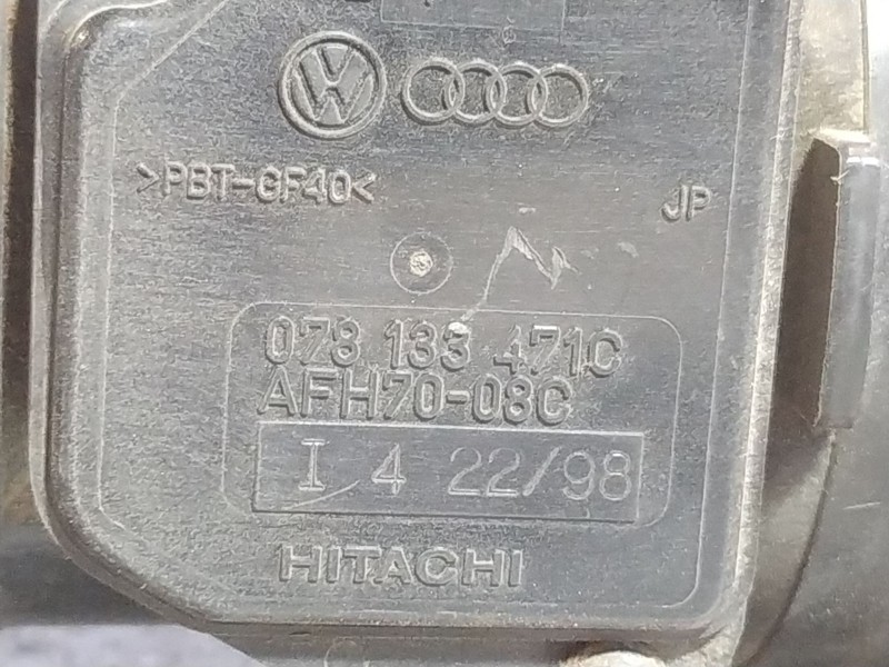 Recambio de caudalimetro para audi a6 2.4 referencia OEM IAM 078133471C  