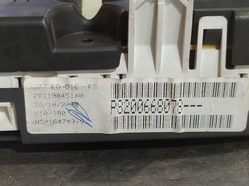 Recambio de cuadro instrumentos para renault modus referencia OEM IAM 8200668078  