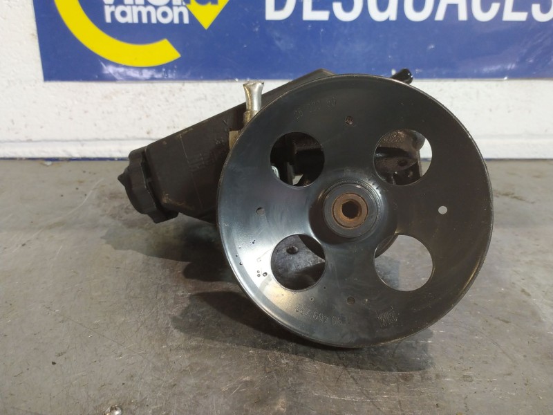 Recambio de bomba direccion para opel vectra b caravan referencia OEM IAM 26044812OG 90495957 
