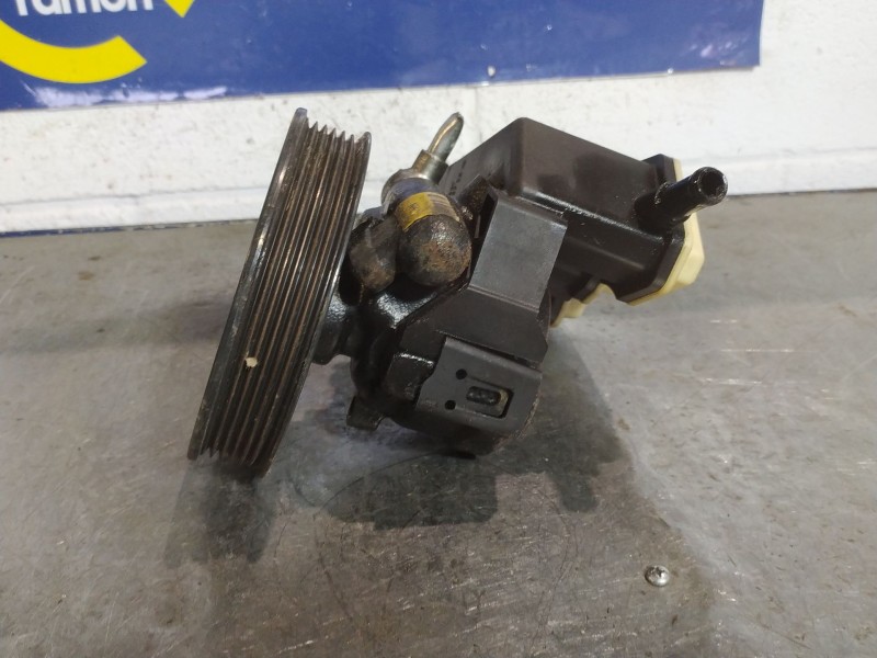 Recambio de bomba direccion para opel vectra b caravan referencia OEM IAM 26044812OG 90495957 