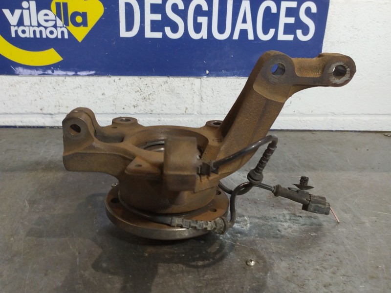 Recambio de mangueta delantera derecha para renault modus referencia OEM IAM   