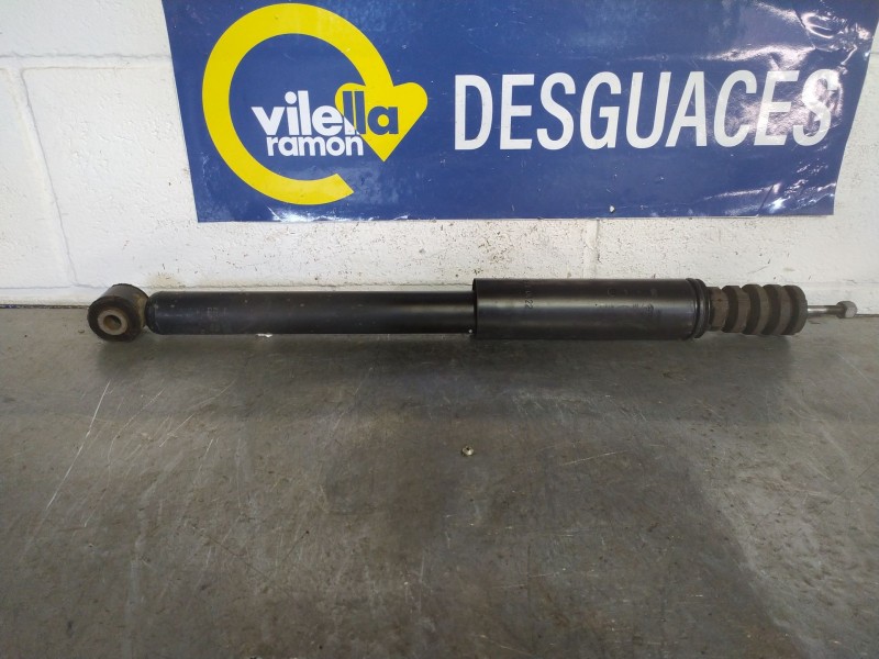 Recambio de amortiguador trasero para renault modus referencia OEM IAM   