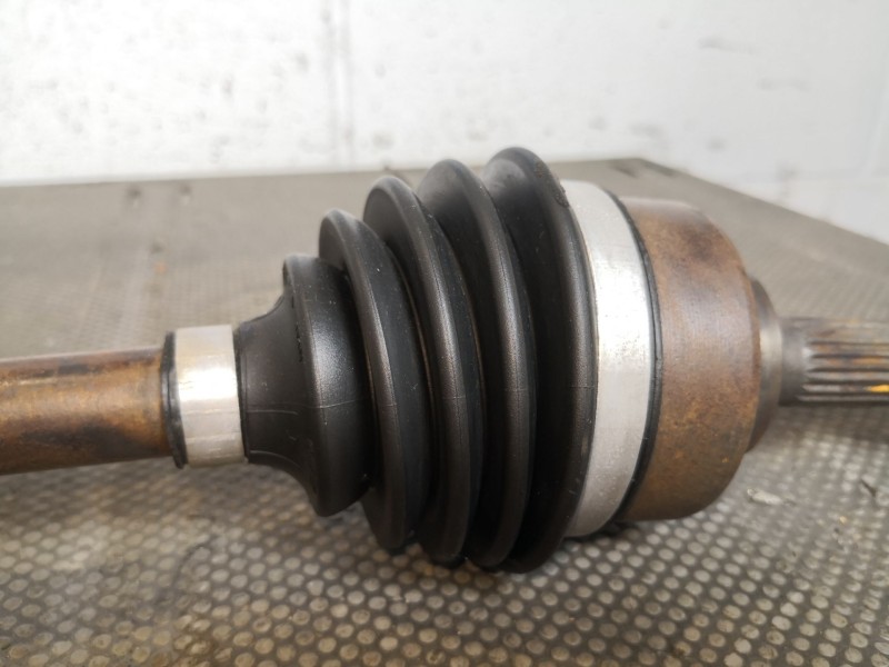 Recambio de transmision delantera izquierda para citroen c2 1.4 hdi referencia OEM IAM 9684678480  