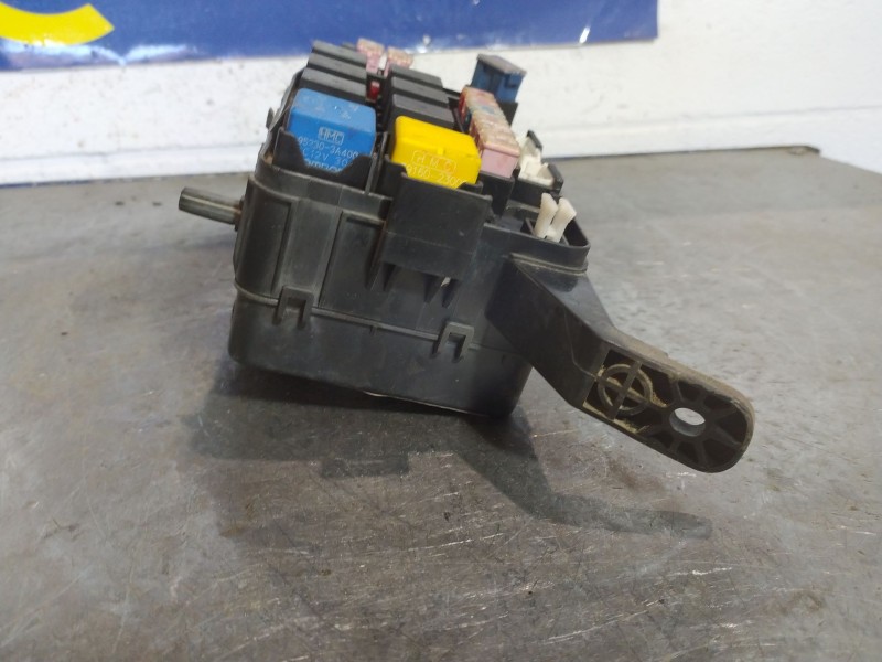 Recambio de caja reles fusibles para hyundai getz (tb) 1.1 12v cat referencia OEM IAM   