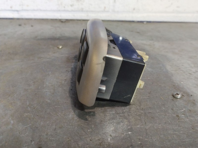 Recambio de mando elevalunas delantero derecho para chevrolet kalos referencia OEM IAM   