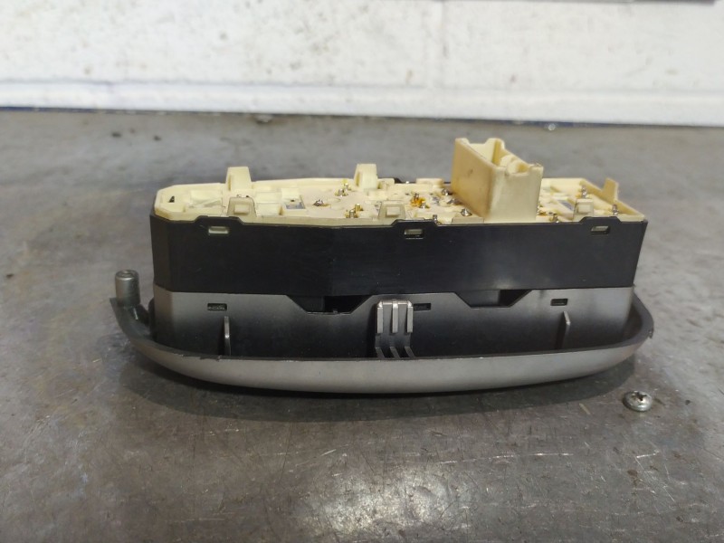 Recambio de mando elevalunas delantero derecho para chevrolet kalos referencia OEM IAM   