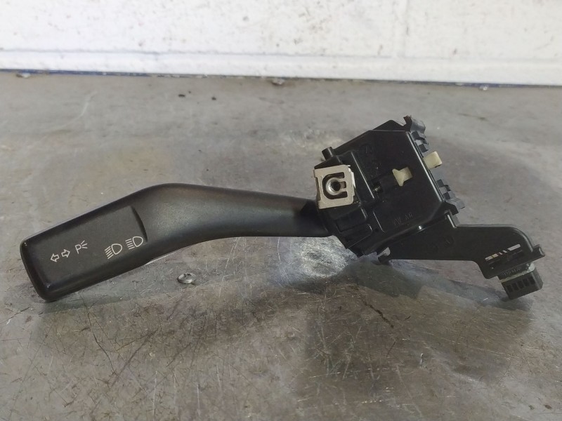 Recambio de mando intermitentes para volkswagen caddy ka/kb (2k)  | 0.04 - ...  | 0.04 - ... referencia OEM IAM 1K0953513  