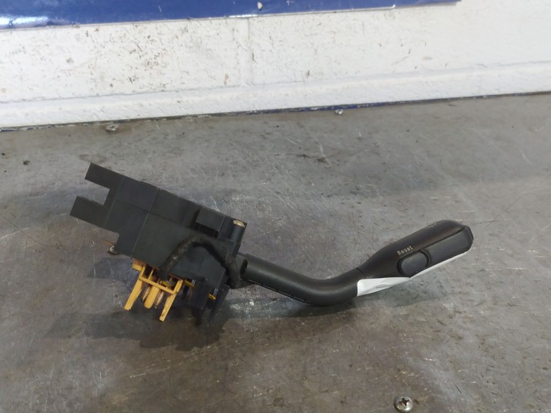 Recambio de mando limpia para audi a4 1.8 t referencia OEM IAM   