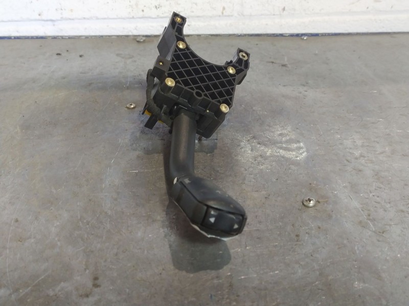 Recambio de mando limpia para audi a4 1.8 t referencia OEM IAM   