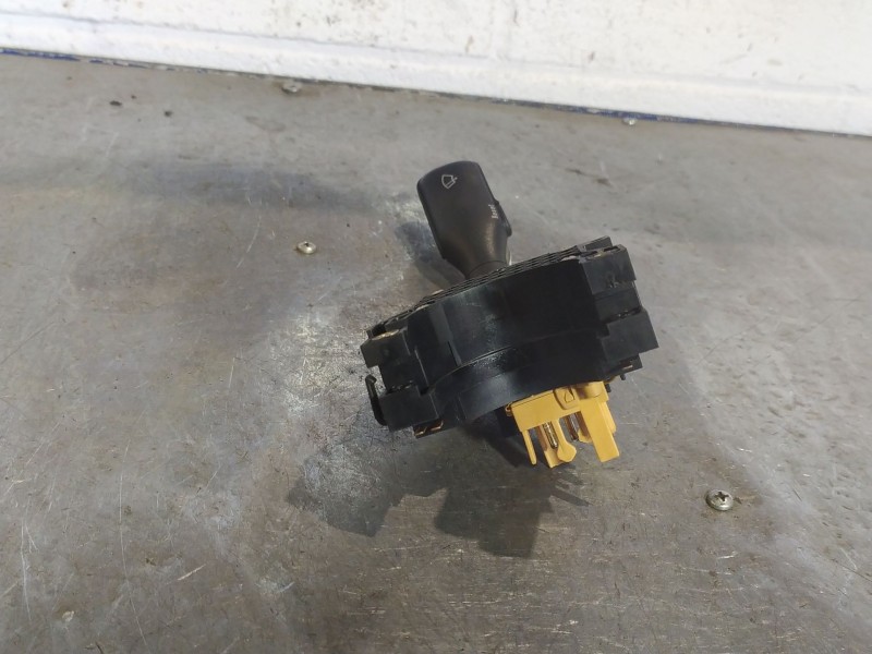 Recambio de mando limpia para audi a4 1.8 t referencia OEM IAM   