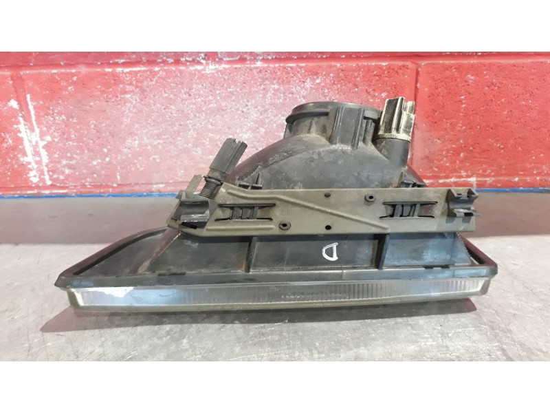 Recambio de faro derecho para ford fiesta referencia OEM IAM   