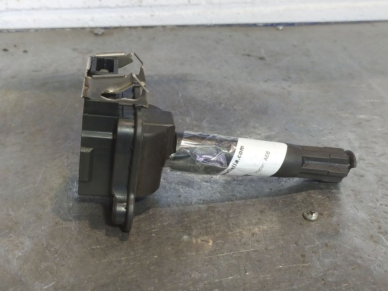Recambio de bobina encendido para audi a4 1.8 t referencia OEM IAM   