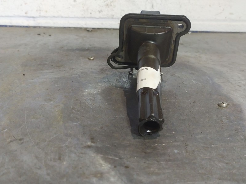Recambio de bobina encendido para audi a4 1.8 t referencia OEM IAM 058905105 0040100013 