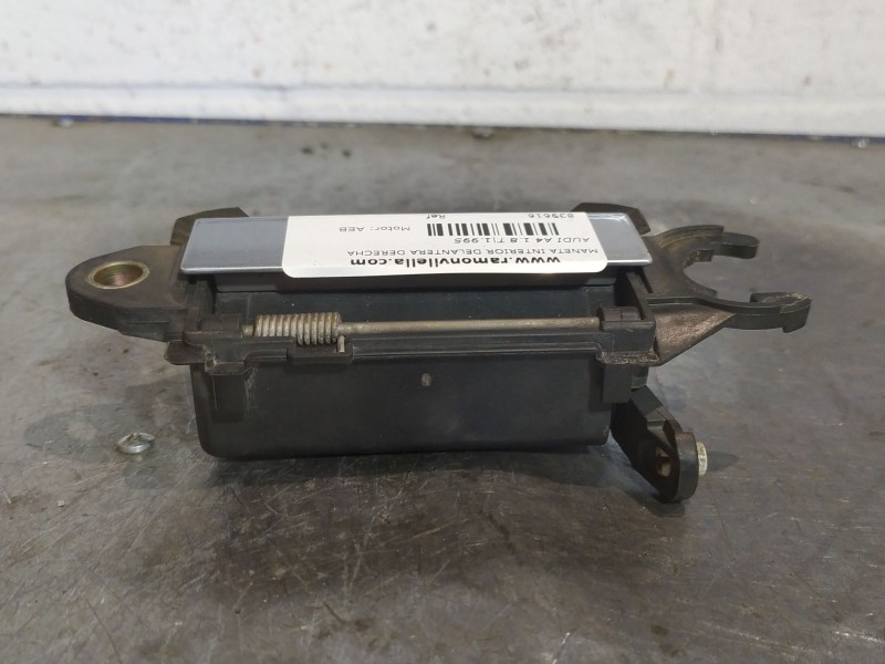 Recambio de maneta interior delantera derecha para audi a4 1.8 t referencia OEM IAM   