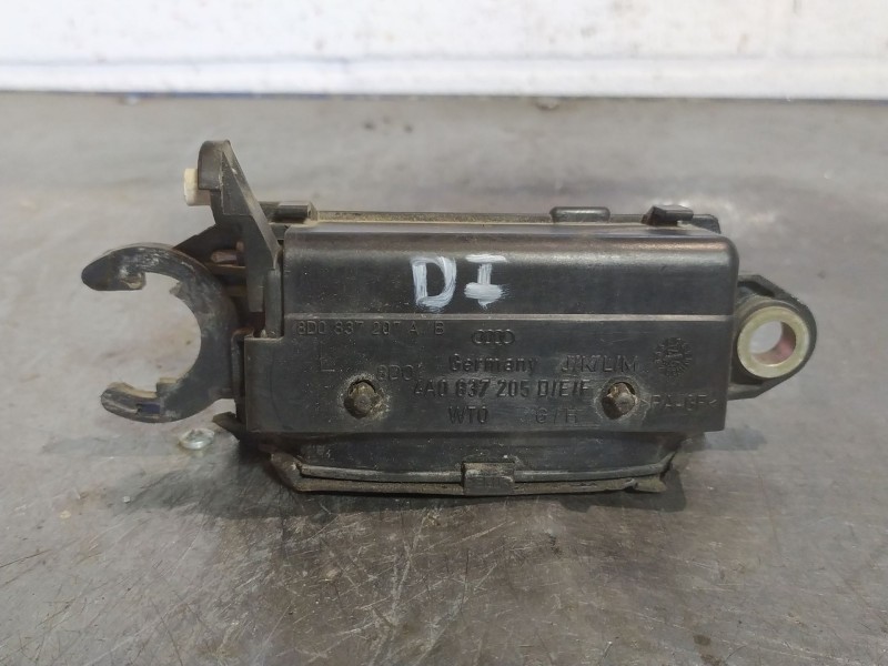 Recambio de maneta interior delantera izquierda para audi a4 1.8 t referencia OEM IAM   