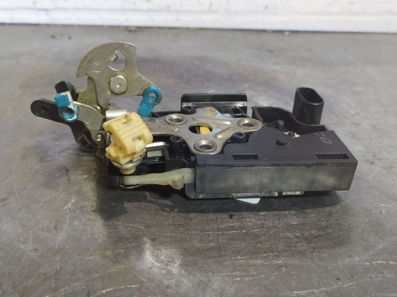 Recambio de cerradura puerta trasera izquierda para chevrolet kalos referencia OEM IAM   