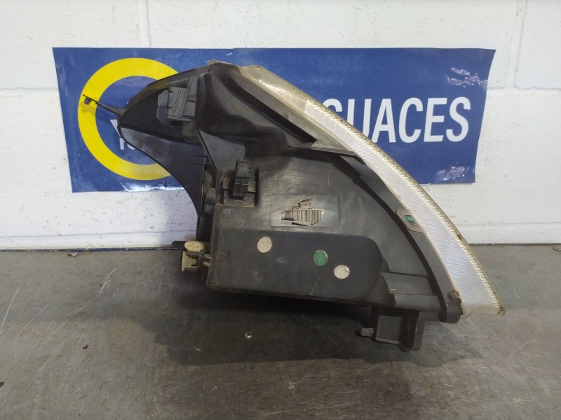 Recambio de faro izquierdo para citroen c2 1.4 hdi referencia OEM IAM   