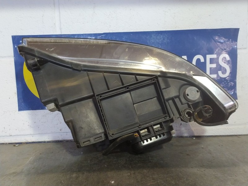 Recambio de faro izquierdo para audi a4 1.9 tdi referencia OEM IAM   