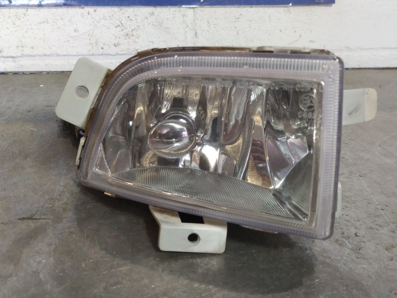 Recambio de faro antiniebla derecho para chevrolet kalos referencia OEM IAM   