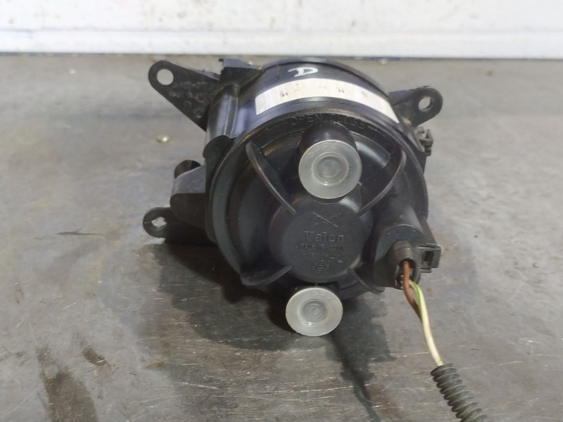 Recambio de faro antiniebla derecho para audi a4 1.9 tdi referencia OEM IAM    Recambio de faro antiniebla derecho para audi a4 1.9 tdi referencia OEM IAM