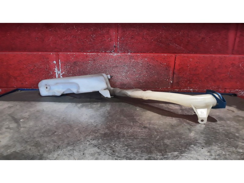 Recambio de deposito limpia para volkswagen polo (9n3)  | 0.05 - ...  | 0.05 - ... referencia OEM IAM   