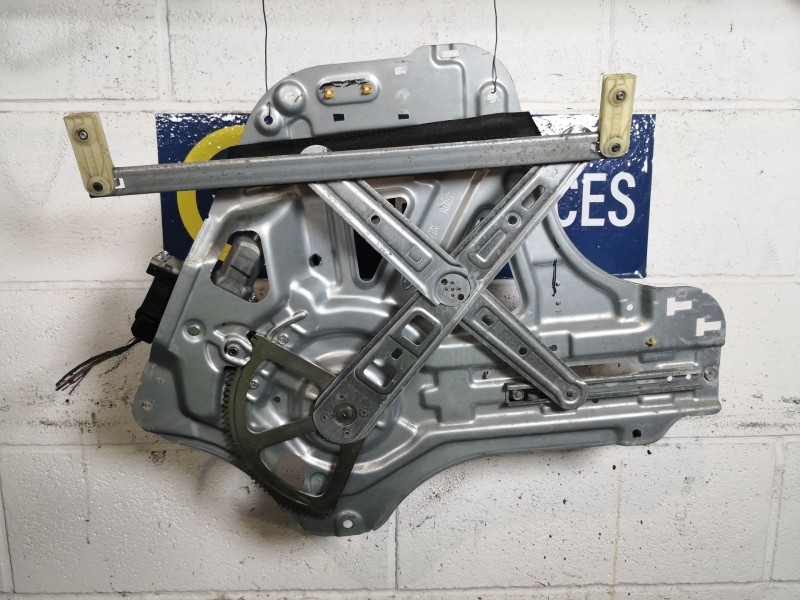 Recambio de elevalunas delantero izquierdo para kia carnival  | 0.07 - ...  | 0.07 - ... referencia OEM IAM 824504D010 062020077