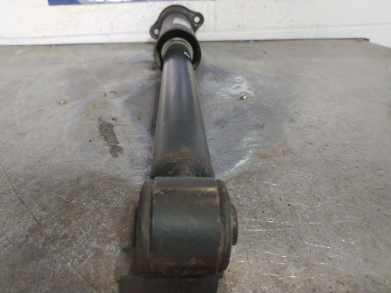 Recambio de amortiguador trasero para chevrolet kalos referencia OEM IAM   