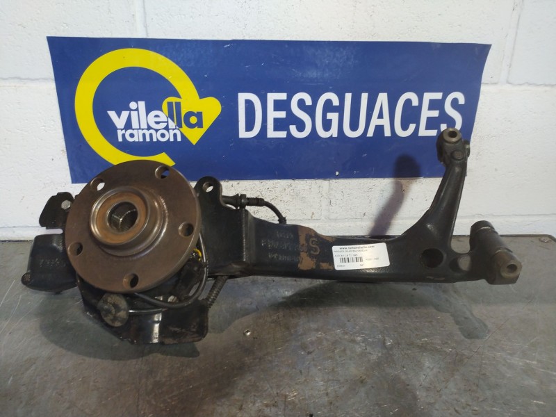 Recambio de mangueta delantera derecha para audi a4 1.8 t referencia OEM IAM   