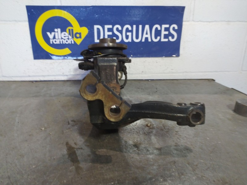 Recambio de mangueta delantera derecha para audi a4 1.8 t referencia OEM IAM   