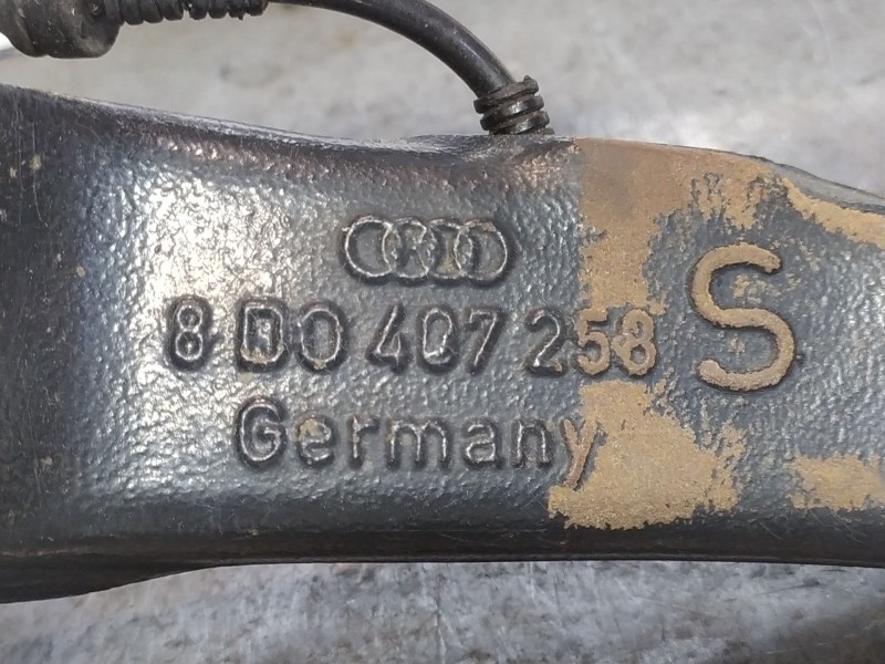 Recambio de mangueta delantera derecha para audi a4 1.8 t referencia OEM IAM   