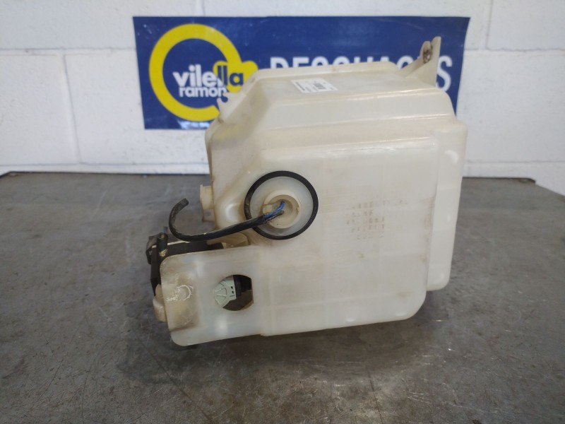 Recambio de deposito limpia para kia carnival  | 0.07 - ...  | 0.07 - ... referencia OEM IAM   