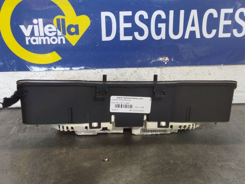 Recambio de cuadro instrumentos para audi a4 1.8 t referencia OEM IAM 8D0919034F  