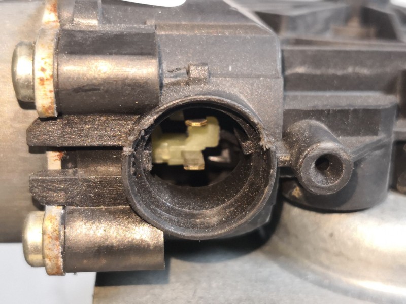 Recambio de elevalunas trasero derecho para renault modus referencia OEM IAM 400810C  