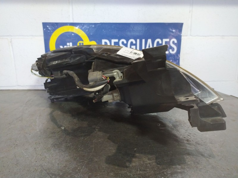 Recambio de faro izquierdo para mazda 6 2.2 de 163 sportive referencia OEM IAM   