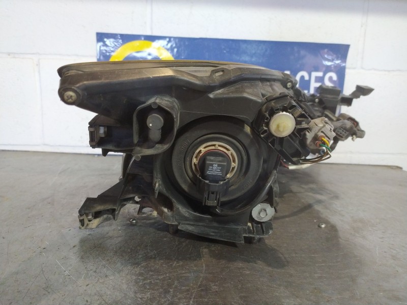 Recambio de faro izquierdo para mazda 6 2.2 de 163 sportive referencia OEM IAM   