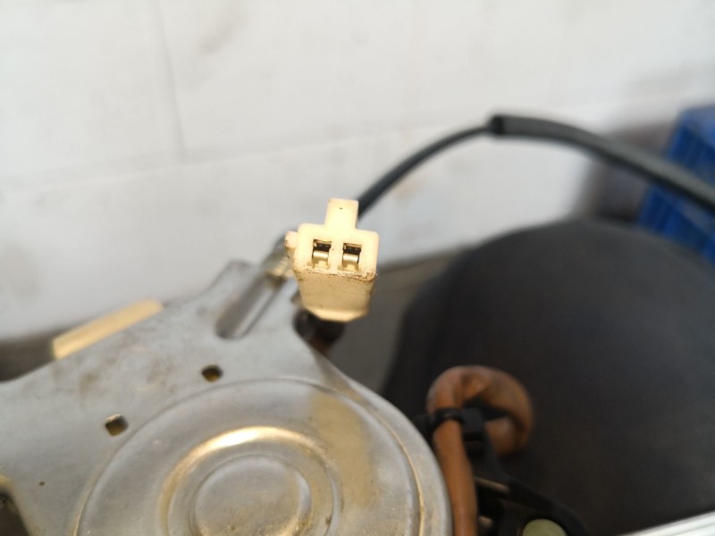 Recambio de elevalunas delantero derecho para mazda premacy (cp) referencia OEM IAM   