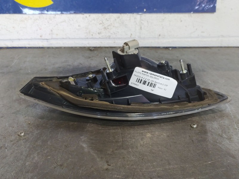 Recambio de piloto porton izquierdo para mazda 6 2.2 de 163 sportive referencia OEM IAM   