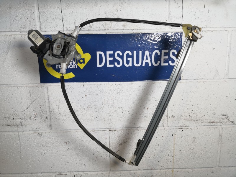 Recambio de elevalunas delantero izquierdo para renault clio ii fase i (b/cbo) 1.2 referencia OEM IAM   