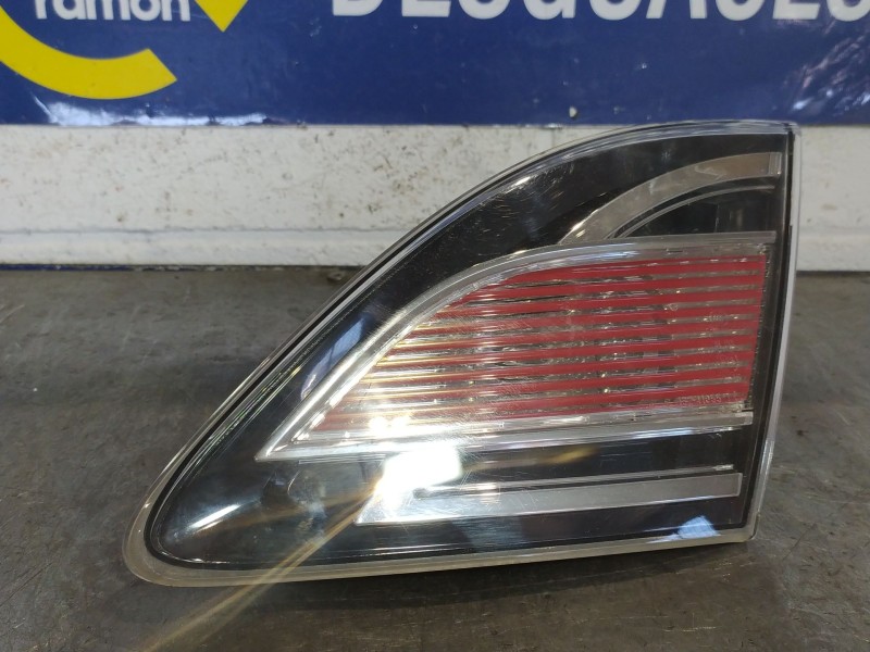 Recambio de piloto porton derecho para mazda 6 2.2 de 163 sportive referencia OEM IAM   