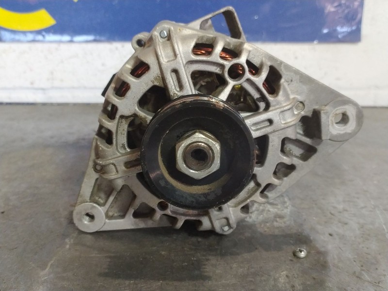 Recambio de alternador para hyundai getz (tb) 1.4 cat referencia OEM IAM 441937 X9792X 14V 90A