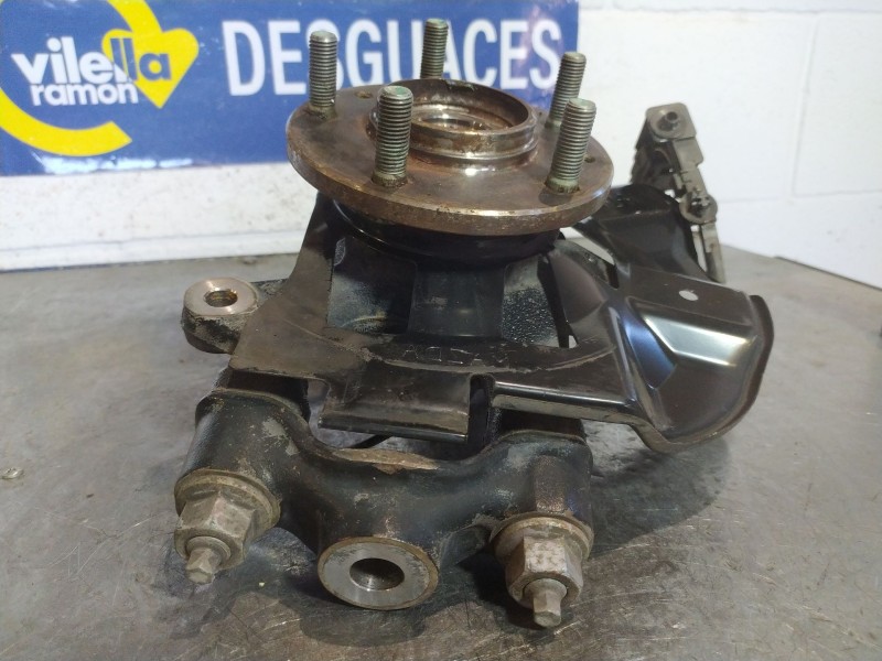 Recambio de mangueta delantera izquierda para mazda 6 2.2 de 163 sportive referencia OEM IAM   