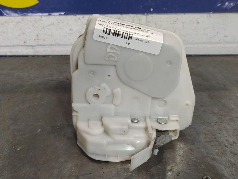 Recambio de cerradura puerta delantera derecha para mazda 6 2.2 de 163 sportive referencia OEM IAM   
