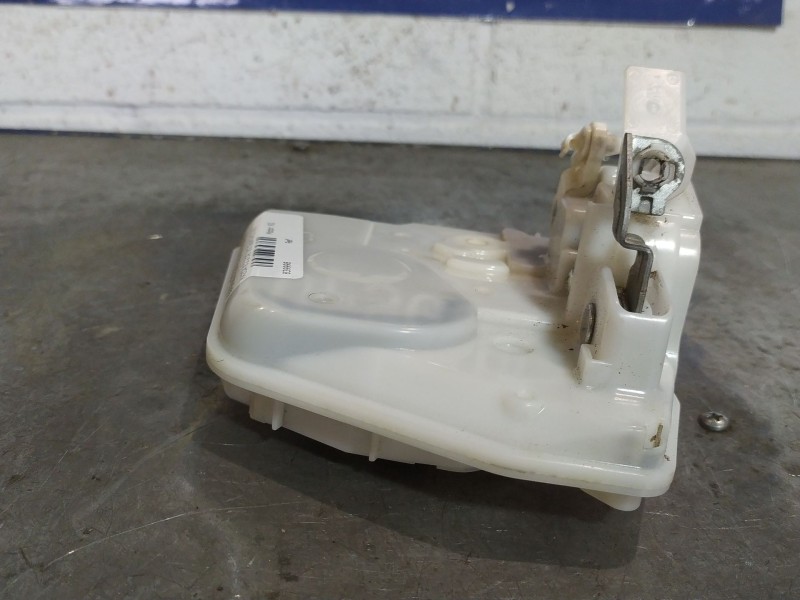 Recambio de cerradura puerta delantera izquierda para mazda 6 2.2 de 163 sportive referencia OEM IAM   