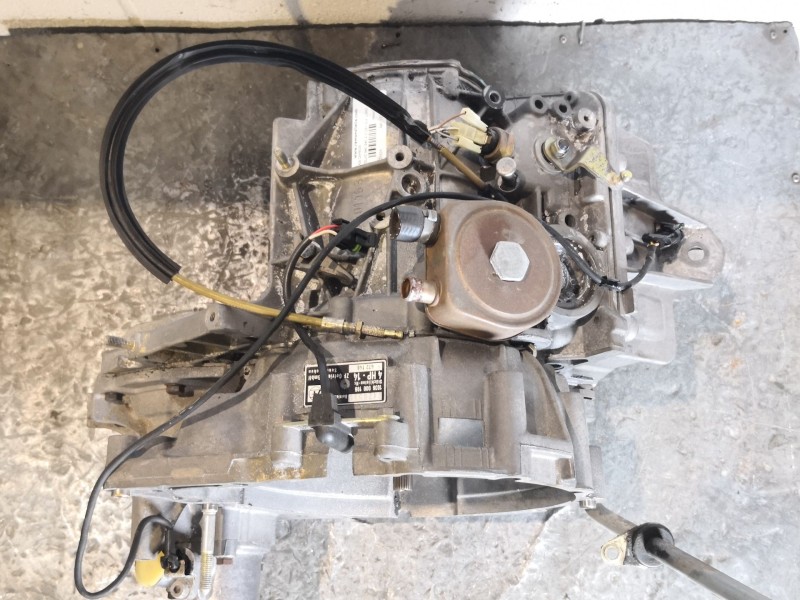 Recambio de caja cambios para volvo 940 940 2.0 16v gle referencia OEM IAM 1036000196  