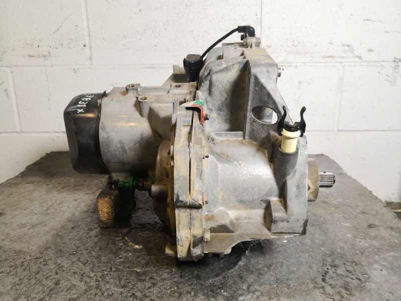 Recambio de caja cambios para renault 19 (b/c/l53) 1.8 referencia OEM IAM JB3096  