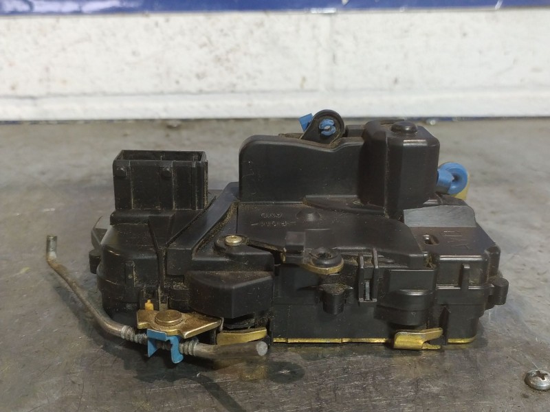 Recambio de cerradura puerta delantera derecha para citroen berlingo 1.9 600 d furg. referencia OEM IAM   