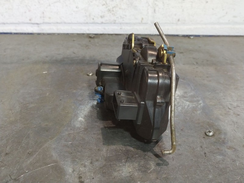 Recambio de cerradura puerta delantera derecha para citroen berlingo 1.9 600 d furg. referencia OEM IAM   