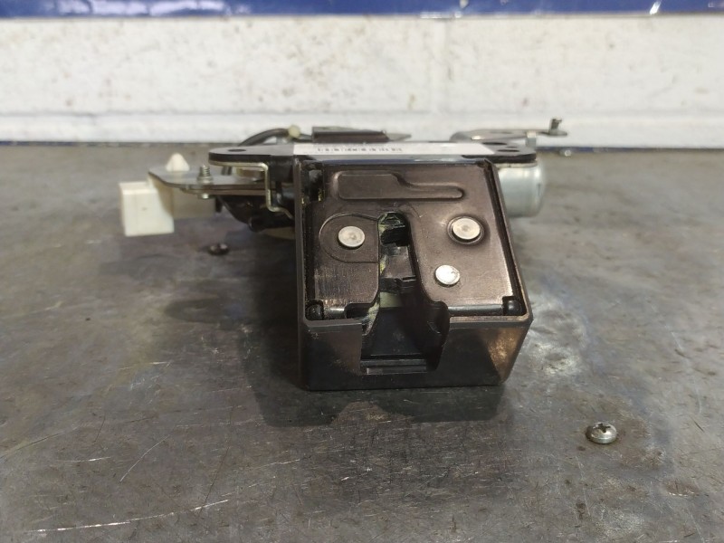 Recambio de cerradura maletero porton para mazda 6 2.2 de 163 sportive referencia OEM IAM   