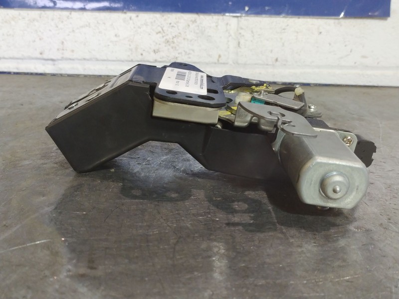 Recambio de cerradura maletero porton para mazda 6 2.2 de 163 sportive referencia OEM IAM   