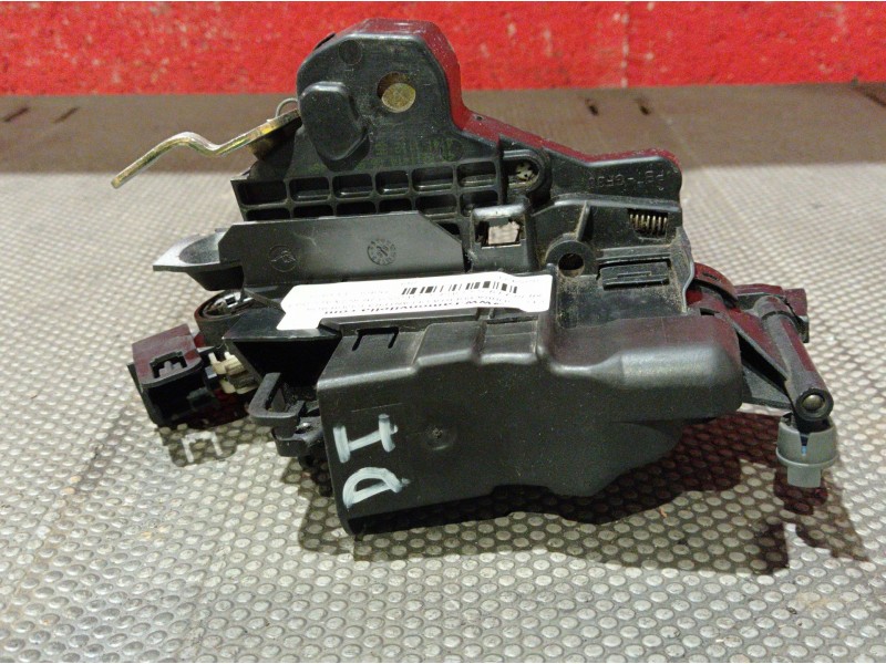 Recambio de cerradura puerta delantera izquierda para mercedes clase c (w202) berlina 180 (202.018) referencia OEM IAM    Recambio de cerradura puerta delantera izquierda para mercedes clase c (w202) berlina 180 (202.018) referencia OEM IAM